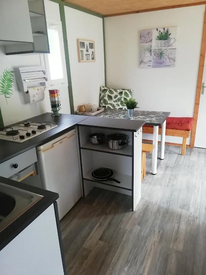 Camping Les Pieds Dans L'Eau Hotel Crozon